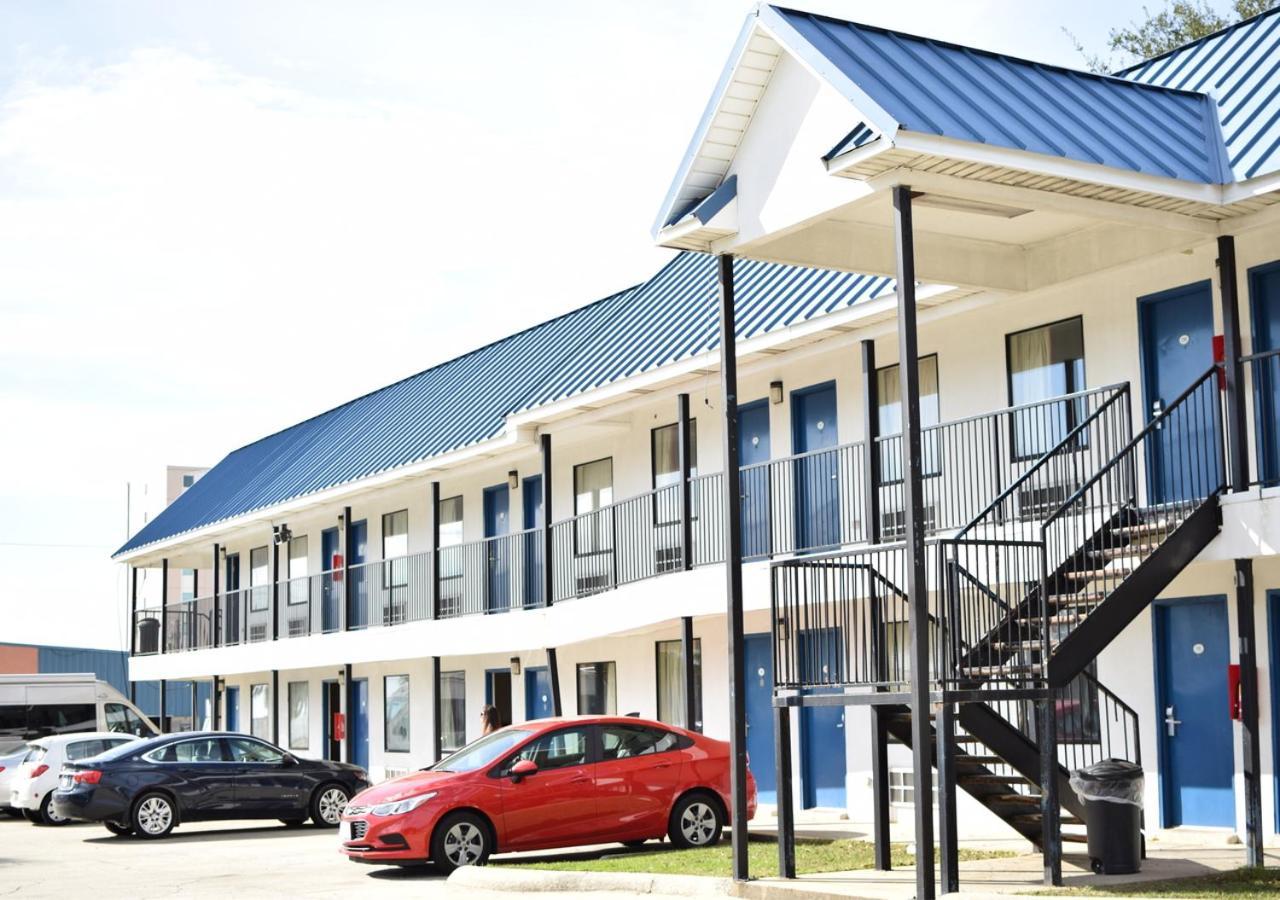 Bayfront Inn Biloxi Exteriör bild